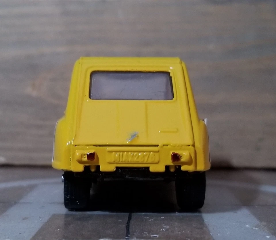 MEBETOYS MATTEL SERIE EUROPA A109 Citroën Dyane Cross Gialla 1:43 RESTAURATA - Immagine 4 di 4