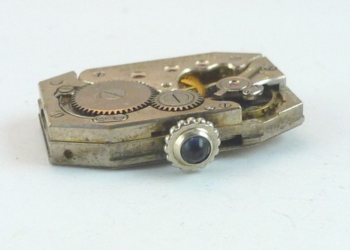 Gruen Guild 15 Jewel 153 Mechanical Wristwatch Movement - Parts / Repair - Picture 4 of 6