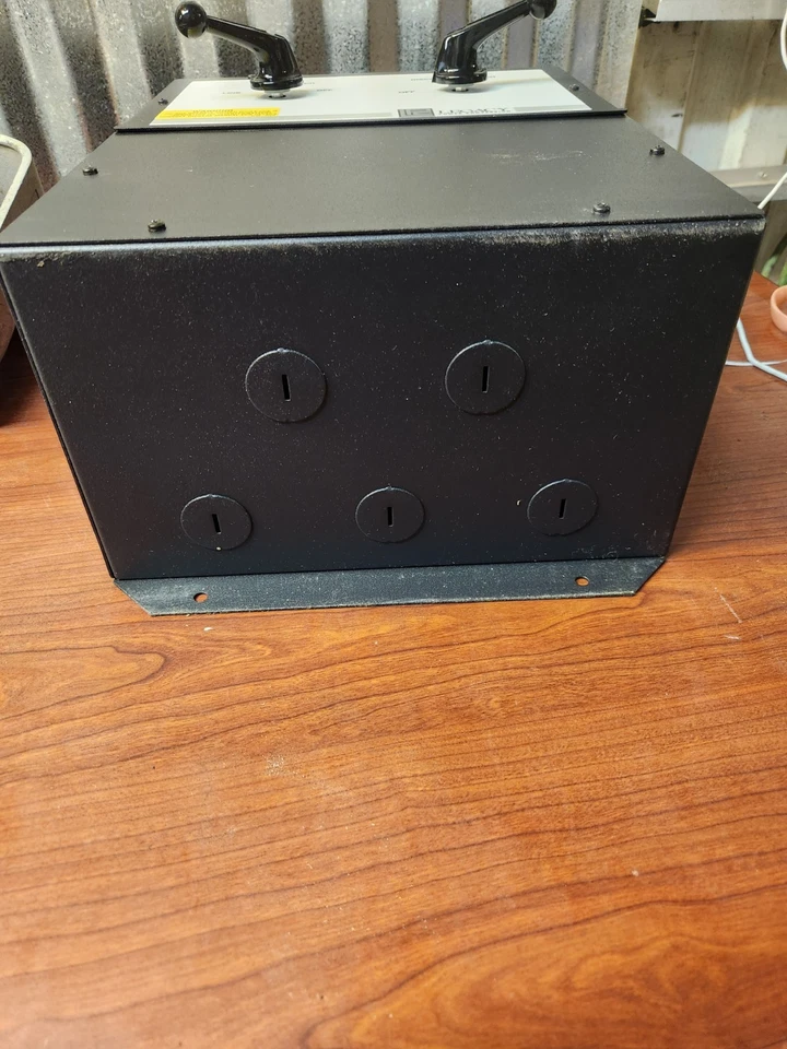 Interruptor de derivación Legacy Power Conversion Herytage SW040MBBA 40A 120/240V Foto 4 de 4