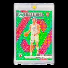 MATAS BUZELIS ROOKIE GREEN REFRACTOR PRIZM HOLO SP Non Auto - CHICAGO BULLS