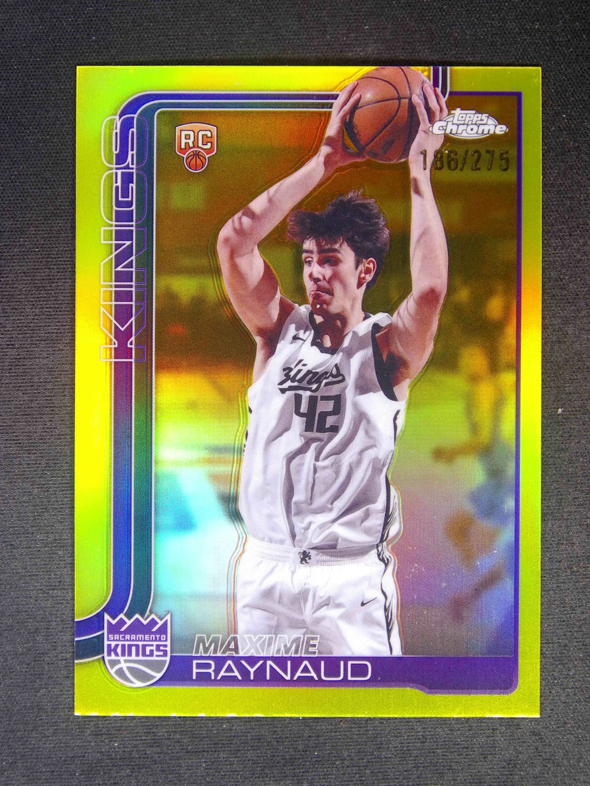 2025-26 Topps Chrome Maxime Raynaud #293 RC Rookie Kings Yellow Refractor /275