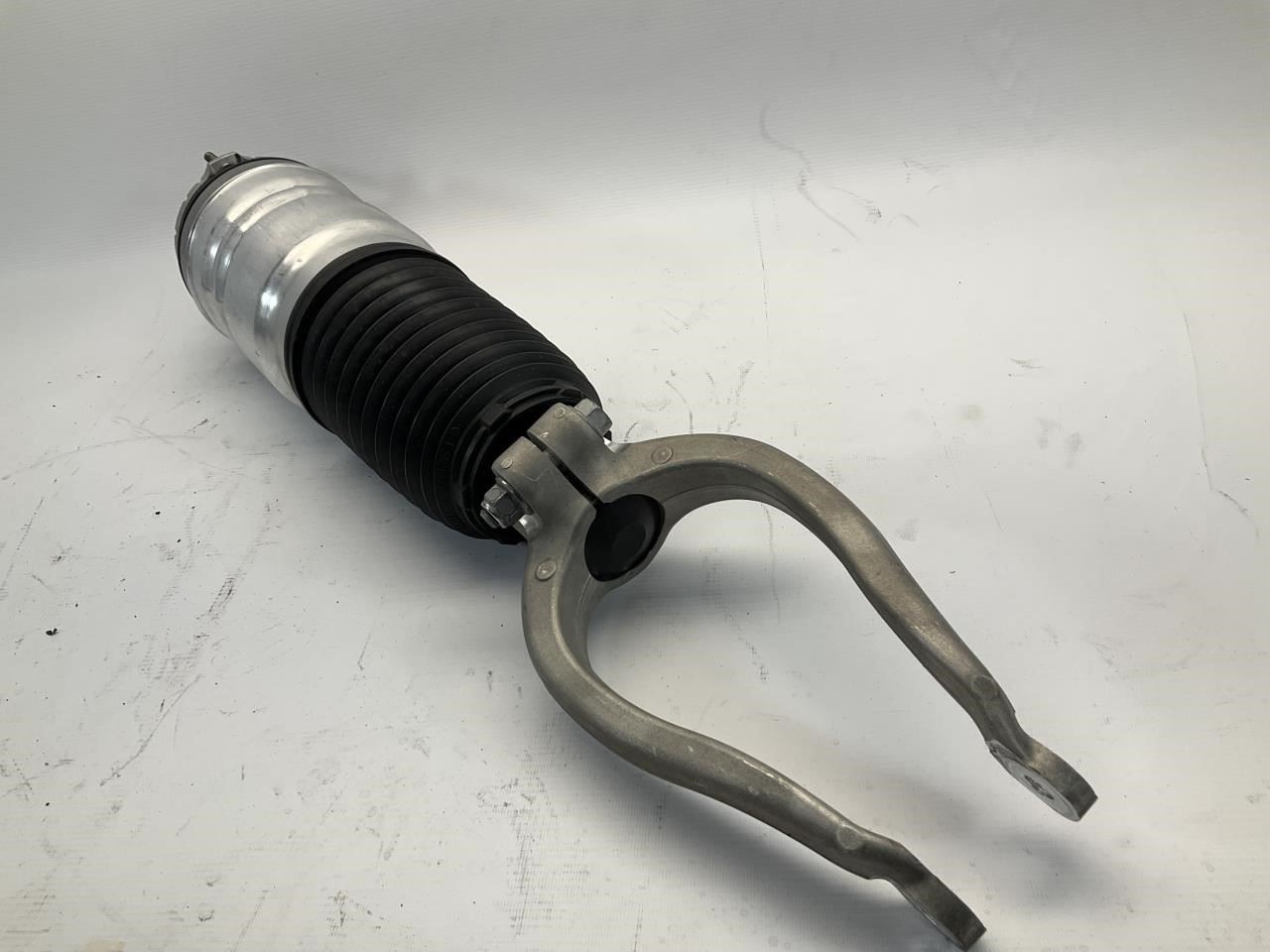 23-24 Maserati GranTurismo M189 Front Right Passenger Strut Shock Absorber Q