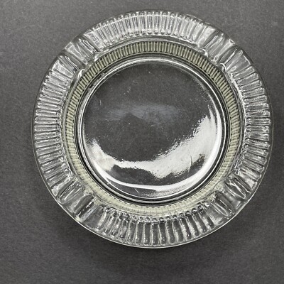 Vintage 1950s Round Glass Classic Style 4-Slot Ashtray Restaurant