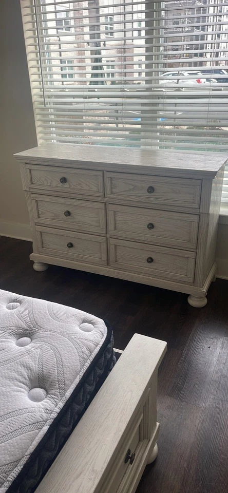 queen bedroom set used solid wood with mattress and dresser - Image 3 of 3