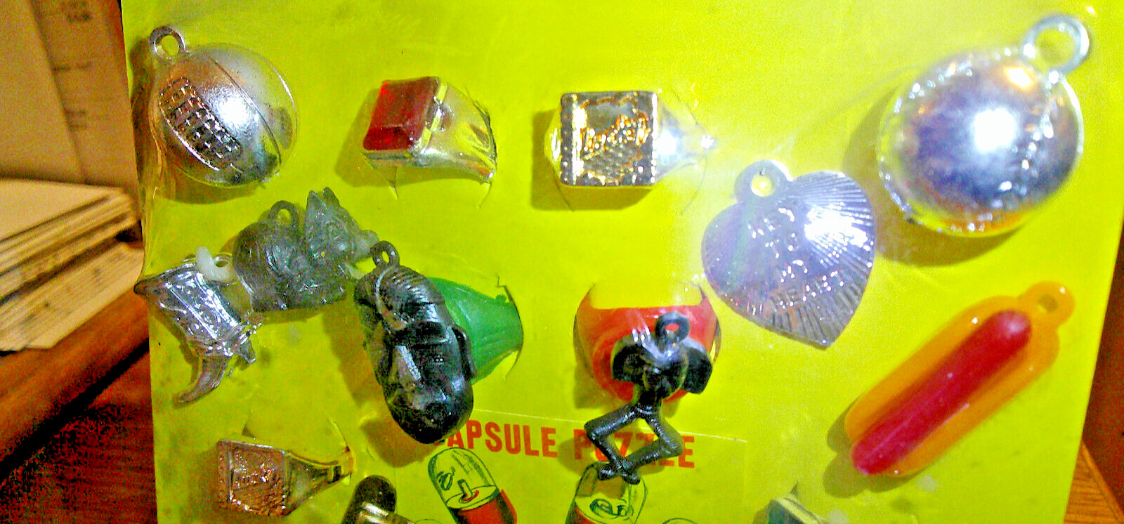 Vintage display card 5c rings i am the greatest cups charms #jd42