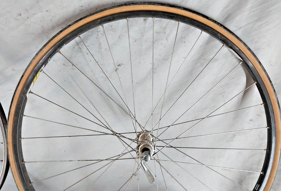 Campagnolo Super Record 700c SS Conjunto de Rodas de Bicicleta de Estrada Campy Itália Envio Único EUA - Imagem 3 de 4