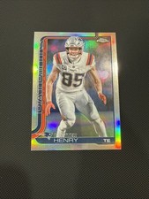 2025 Topps Chrome Hunter Henry Football Leather Refractor New England Patriots