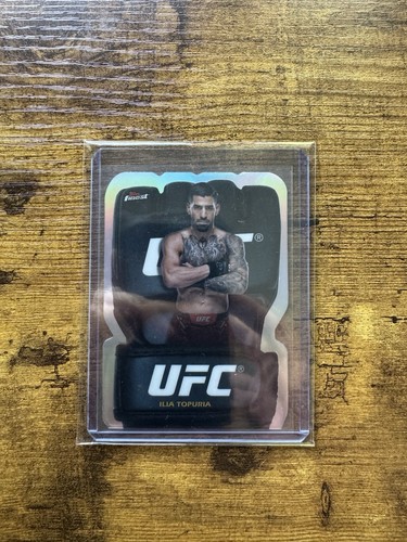 Ilia Topuria #FGD-31 2024 Topps Finest UFC Fight Glove Die-Cut card