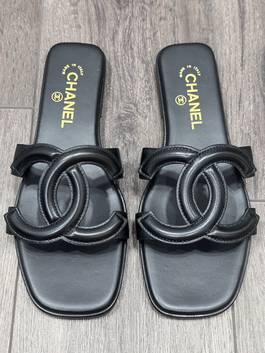 NEW BLAZY CHANEL Black leather LARGE CC Logo FLIP FLOP Slides Flat