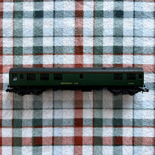 LIMA L320354, Mk 1 Restaurant Car, SR Green, S33289, N Gauge