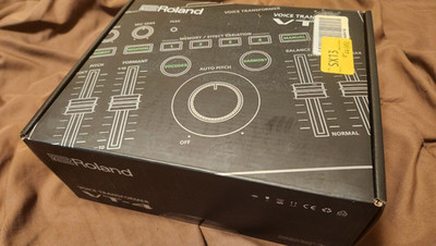 Roland VT-4 Voice Transformer AIRA Vocal Effect Processor Neu aus Japan