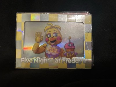 Cybercel Five Nights at Freddy s Toy Chica Super Rare - Plus 2 Commons 2023