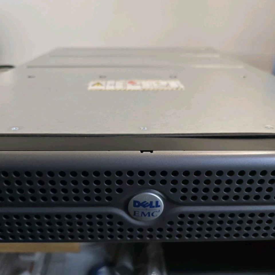 EMC Dell PAE2Si Clariion AX150 12x 3.5" Bay iSCSI  - Image 2 of 4