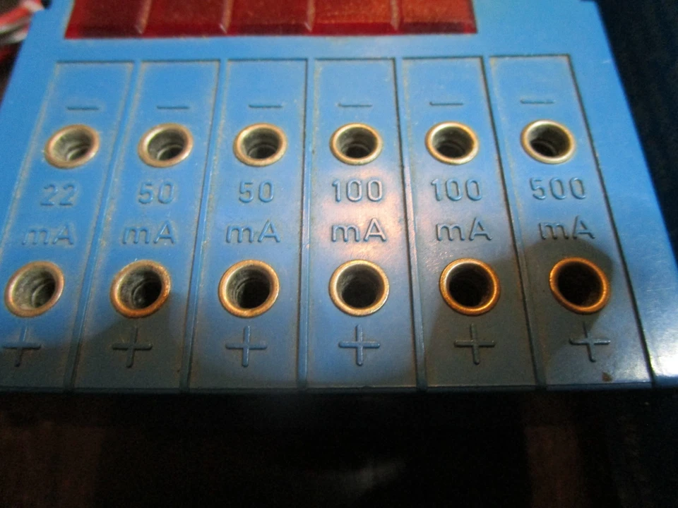 TITAN KLEINLADEGERÄT 333 Für AKKUS -mit Kabel Komplett OVP ist nicht mehr schön  - Bild 4 von 4