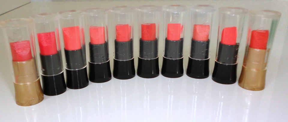10x Avon Lippenstift Proben  in Koralle Orange Töne Katalog Mund Kuss Chic Top - Bild 3 von 4