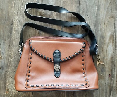Lady Conceal Evelyn Leather Crossbody Organizer w/ keys - Black Strap