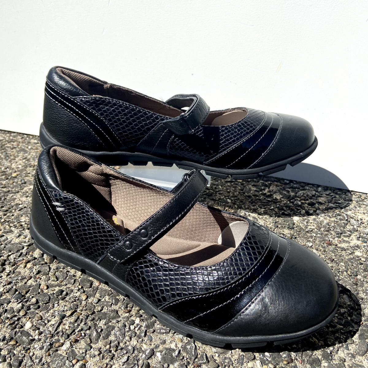 Comfortiva Shoes Womens Sz W Black Corwin Mary Jane Comfort Flat Leather