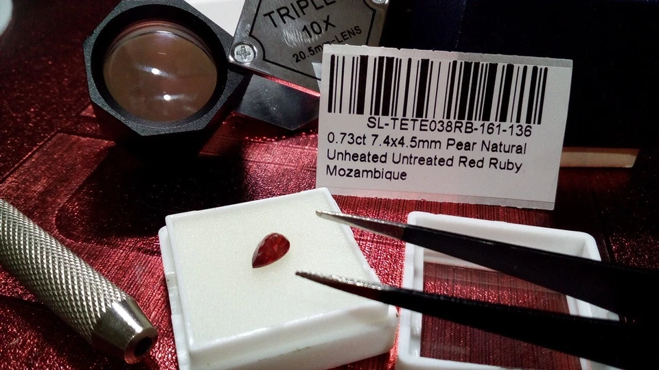 Rubí natural Rojo Talla pera Mozambique 0.73 Cts. - Imagen 2 de 4
