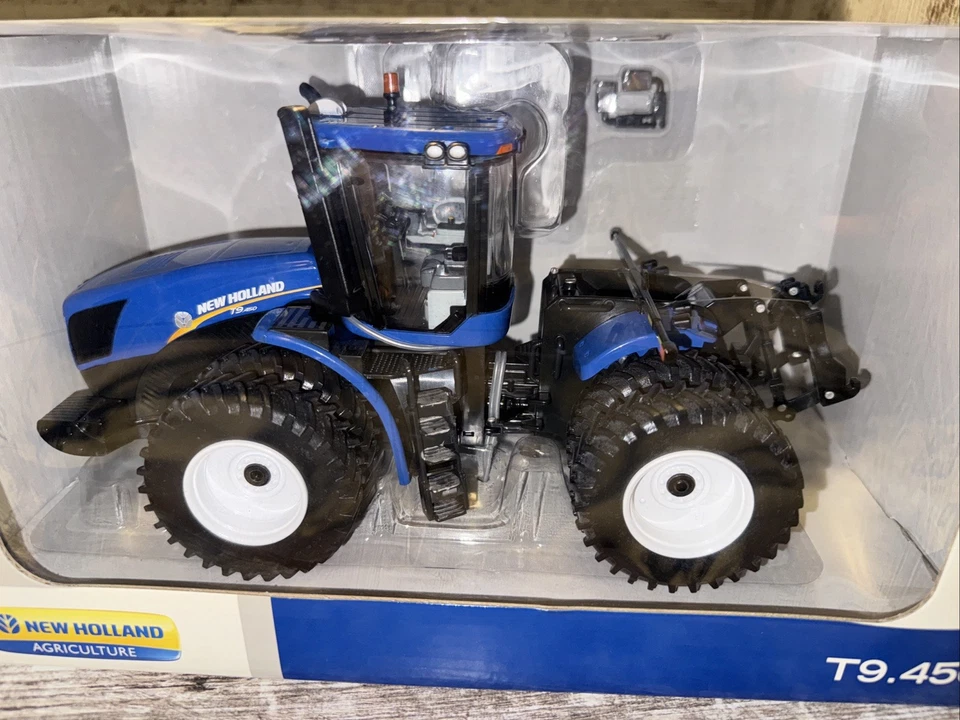 1/32 Scale New Holland T9.450 4wd Tractor With Duals Die-cast Ertl Prestige - Image 2 of 4