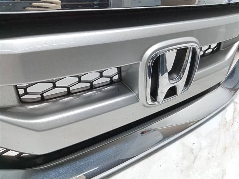 Grille Upper Fits 09-11 HONDA PILOT 27721 - Image 4 of 4