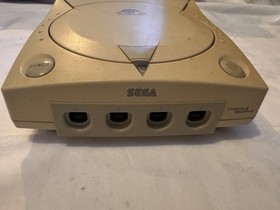 Sega Dreamcast White Console FAULTY Spares Or Repair Sold As Seen Boxed