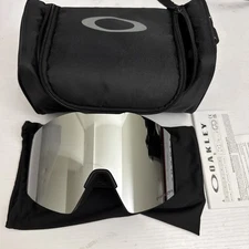 Oakley Snow Goggles Fall Line L OO7099-52 Black Iridium Lenses,  Grey Haze Strap