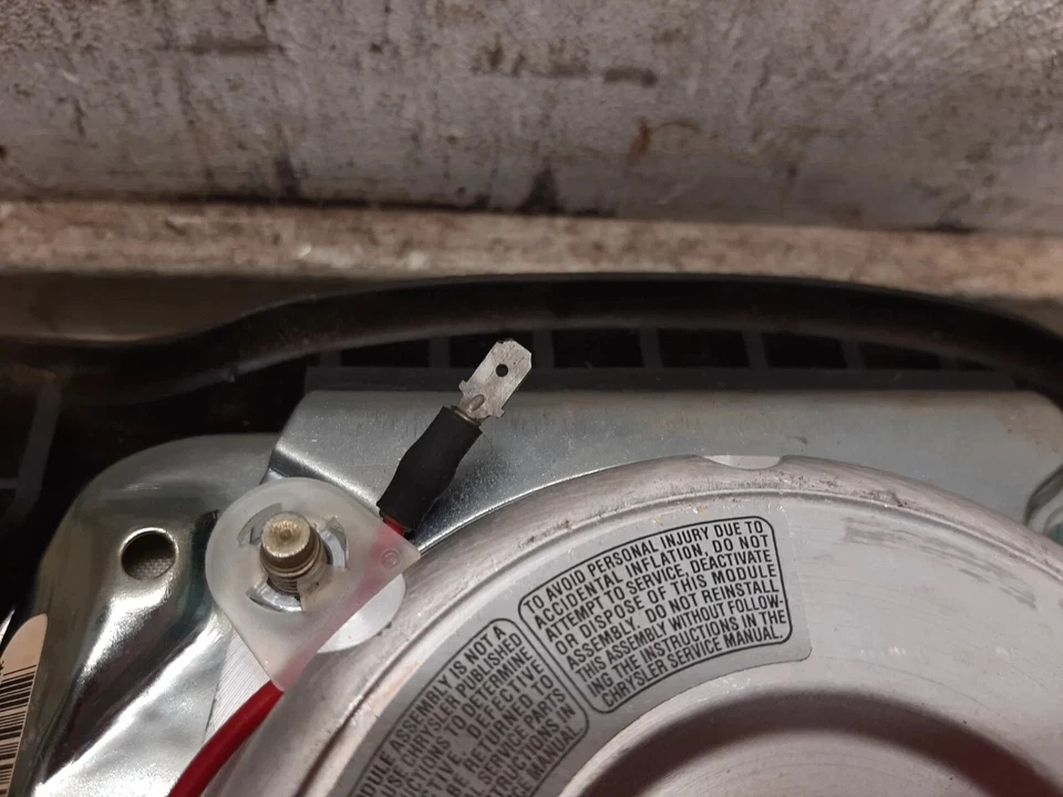 Jeep Wrangler TJ 1998-2002 cubierta de bocina OEM P5DS48TAZ p5gc51lazAB envío gratuito OEM Foto 3 de 4