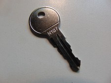 Thule Schl&uuml;ssel N107 N 107 Ersatzschl&uuml;ssel f&uuml;r Hecktr&auml;ger Dachboxen Dachtr&auml;ger
