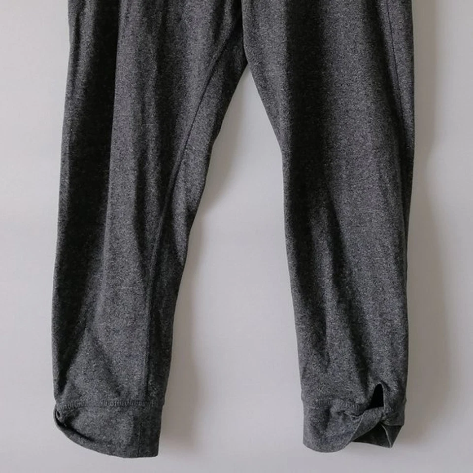 Calvin Klein Women's Gray Legging Capri Twist Cuff Size L - Image 4 of 4