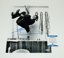 PETE TOWNSHEND THE WHO SIGNED 11x14 PHOTO 2 GUITAR ICON BECKETT COA TOMMY BAND