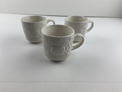 Gibson USA Everyday China Coffee Cups White Embossed Raised Fruit Set of 