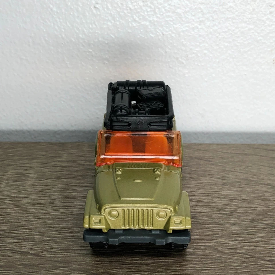 Matchbox Jeep Wrangler Jungle Tour 1998 Vintage Green 4x4 Diecast Toy Car 1:64 - Image 4 of 4