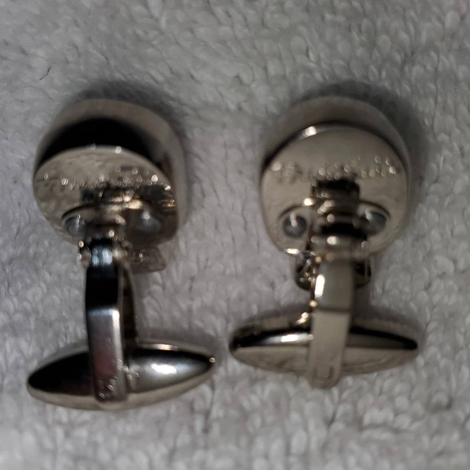 Запонки с черным черепом ACME Studio Frieda Kahlo 1/2 дюйма - Изображение 4 из 4