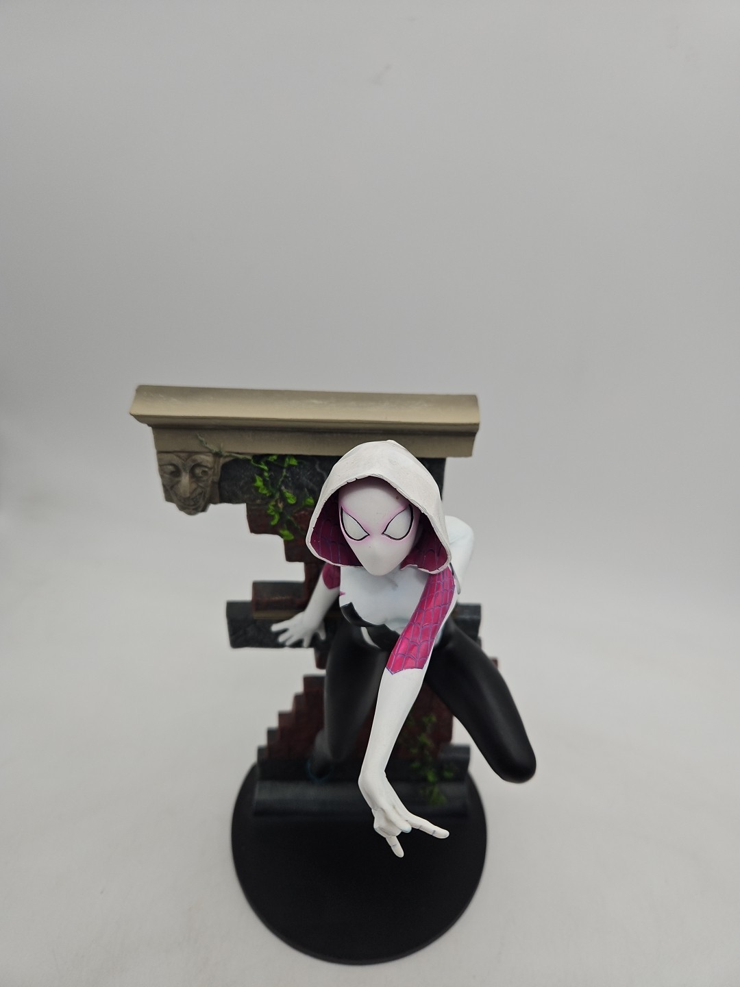 Diamond Select Toys Marvel Gallery: Spider-Gwen PVC Figure 2016 Diamond Select