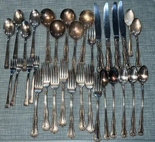 International Silver Co. BP National Double Tested Silverplate 25 Pieces Utensil