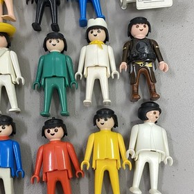 Playmobil 3 lbs Lot 45+ Figures Weapons Horses Cows Donkey Ruffnut Tuffnut HTTYD