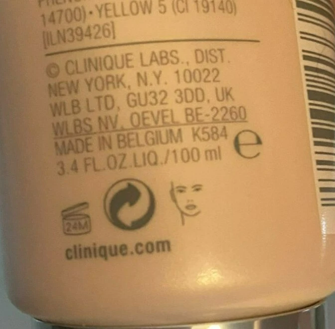 Clinique Moisture Surge Overnight Mask 3.4 Fl Oz and 1 Fl Oz, Take The Day Off M - Image 4 of 4