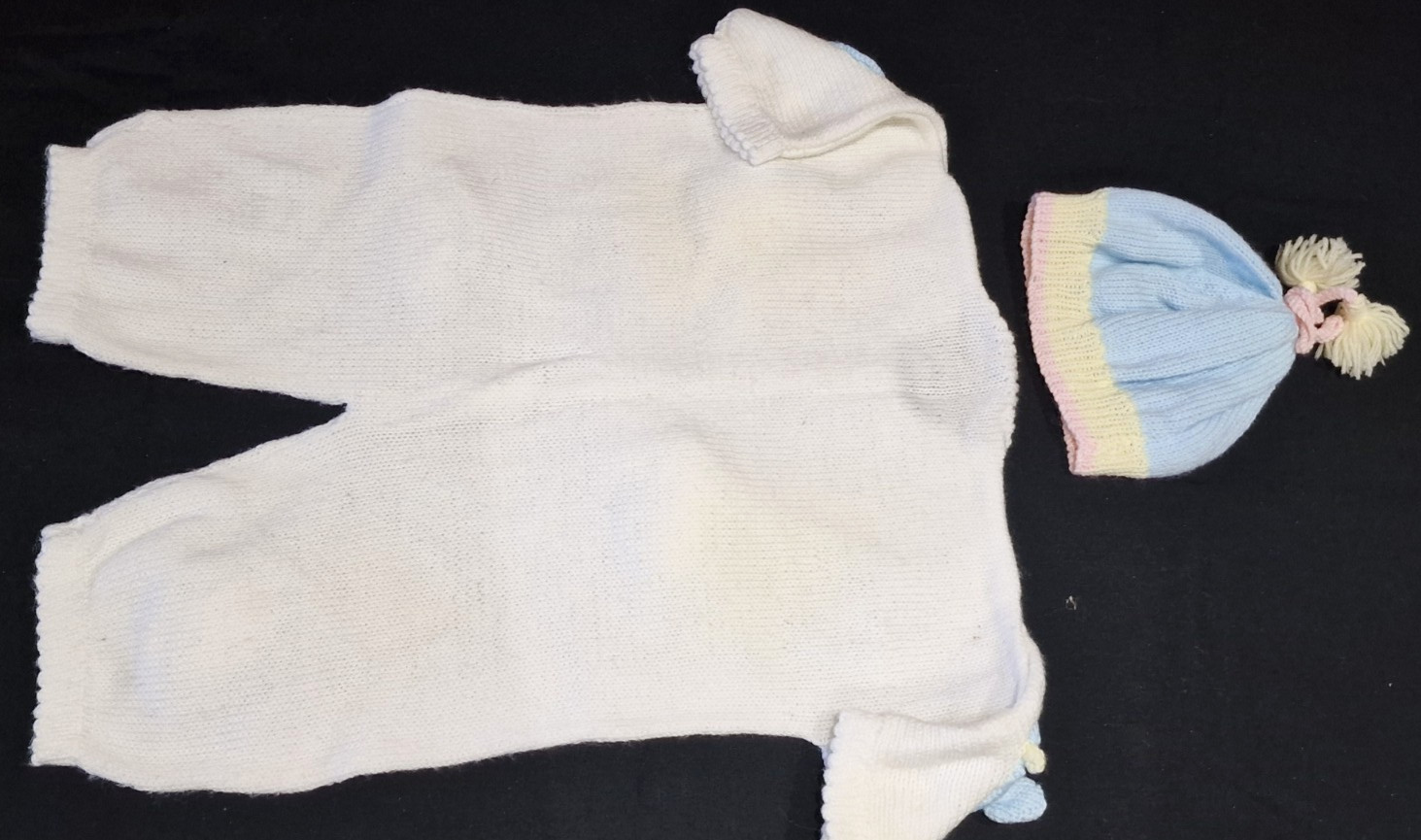 Selection Of Hand Knitted Baby Clothing. Various Ages/ Sizes. (Pre-owned). image 7