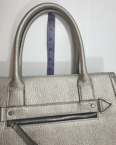 No de mezcla 6 bolsos medianos bolsos de plata metálica grano de cuero sintético. - Imagen 18 de 18