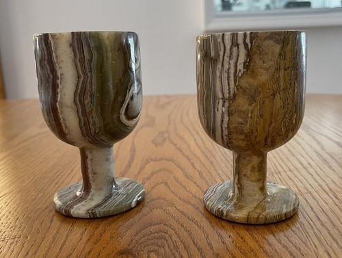 Set of 2 Stone Wine Glasses Marble Goblets in Case - Picture 2 of 3