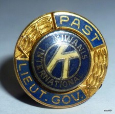 10 Karat Gold Enamel Kiwanis International Lieutenant Governor Lapel Pin