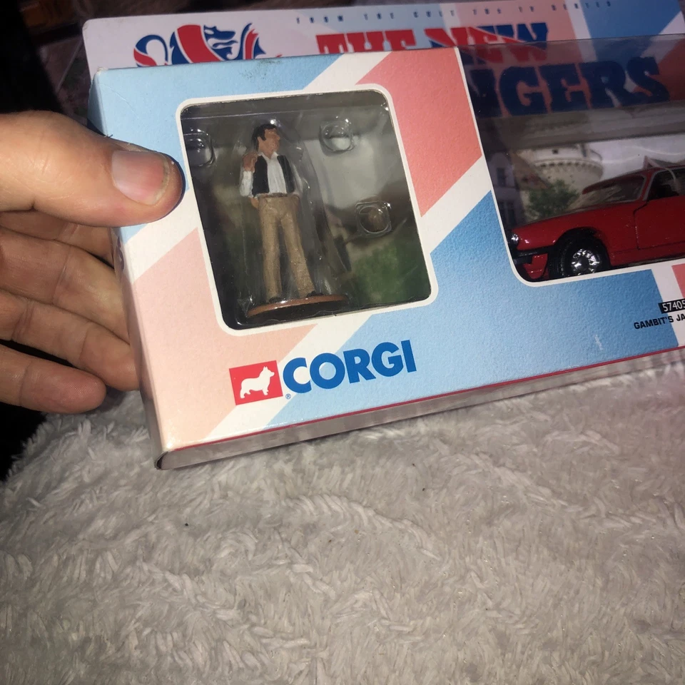 Vintage 2000 Corgi New Avengers Gambit's Jaguar XJS + Figure Diecast Model NEW - Image 4 of 4