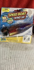 NEW Wind Up Water Cruiser/Speed Boat Toy 4 colors Fun in Tub or Pool DWk88