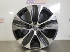 20 2020 Toyota Highlander Xle 18x8 Wheel Alloy 5 Spokes Machined And Gray 20 2020 Toyota Highlander Xle 18x8 Wheel Alloy 5 Spokes Machined And Gray