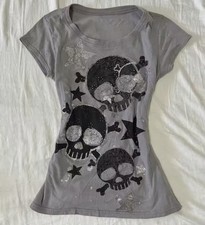 Y2k skull baby tee womens grey glitter graphic punk goth gyaru star top