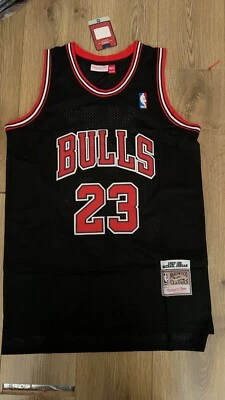 Basketball Trikot T Shirt Chicago Bulls Michael Jordan 23 NBA schwarz weiß rot
