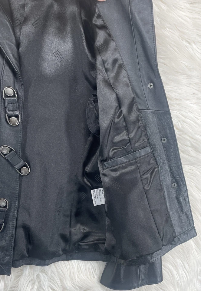 Chaqueta de cuero genuino negra Pamela McCoy con manga campana - para mujer talla XS Foto 4 de 4