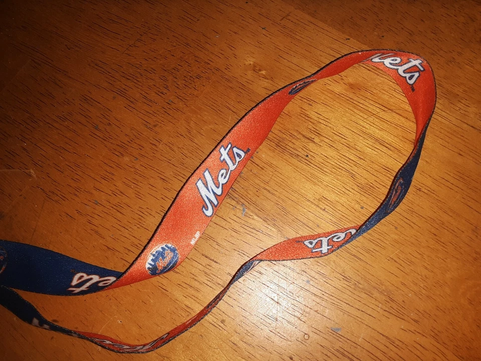 New york METS MLB Lanyard Clip Neck Tag Keychain for ID Keys Holder,⚾️☆187 - Image 2 of 2