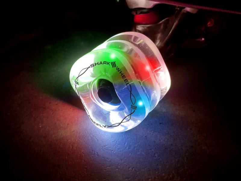 SHARK WHEEL　CALIFORNIA ROLL　60mm　クリアパープル Wheels - Skateboard Wheels - 60mm Cali Roll - Shark Wheel
