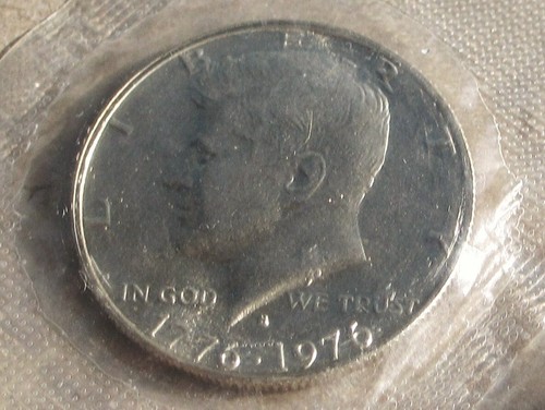 U.S. 1976 Silver Bicantennial Uncirculated Three Coin Set KM#204a, 205a, & 206a - Picture 5 of 8